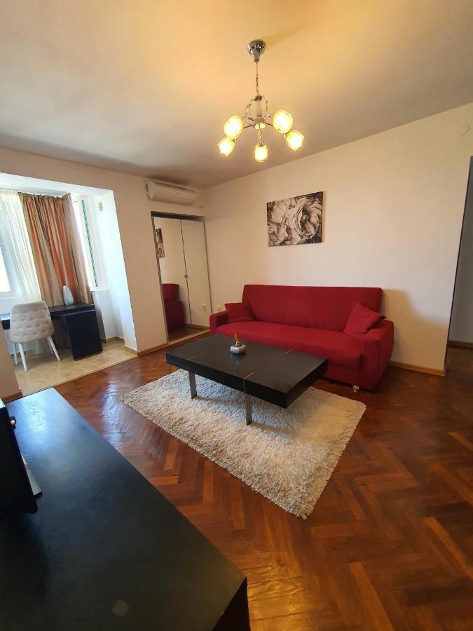 Bucharest Central Majestic Apartment ภายนอก รูปภาพ